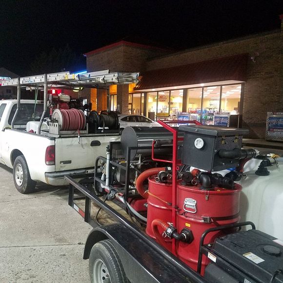 Meet your Posher, Chris - Picture 1 of 1